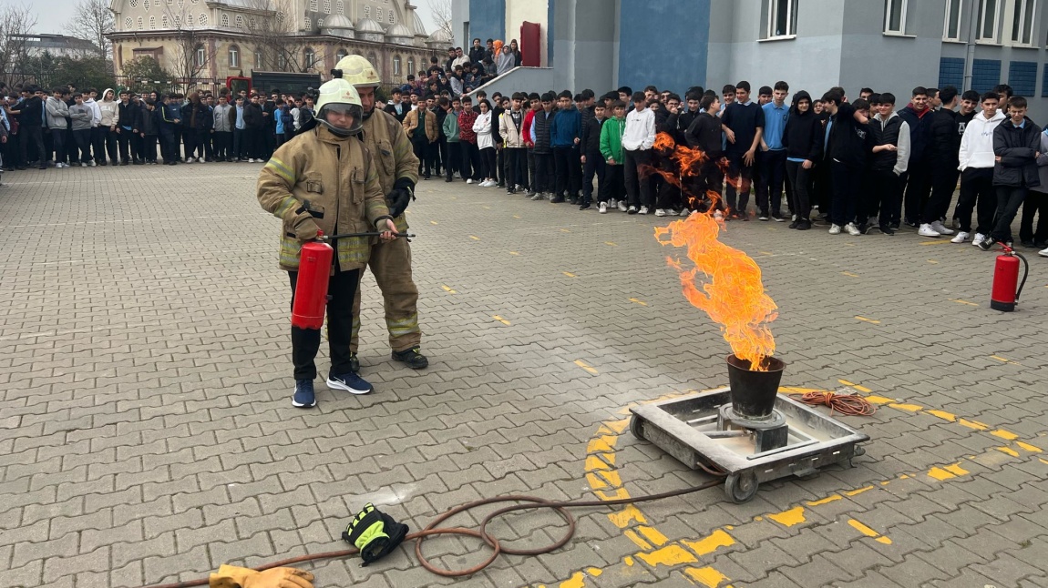 Okulumuzda yangın tatbikatı gerçekleştirdik