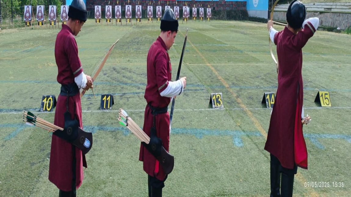 Okulumuz Geleneksel Türk Okçuluğu takımı 